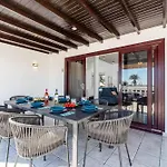 Casa Lily Willa