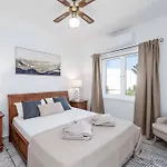 Casa Lily Villa *